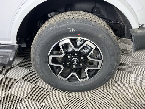 New 2026 Ford Bronco Outer Banks AWD/4WD image 20