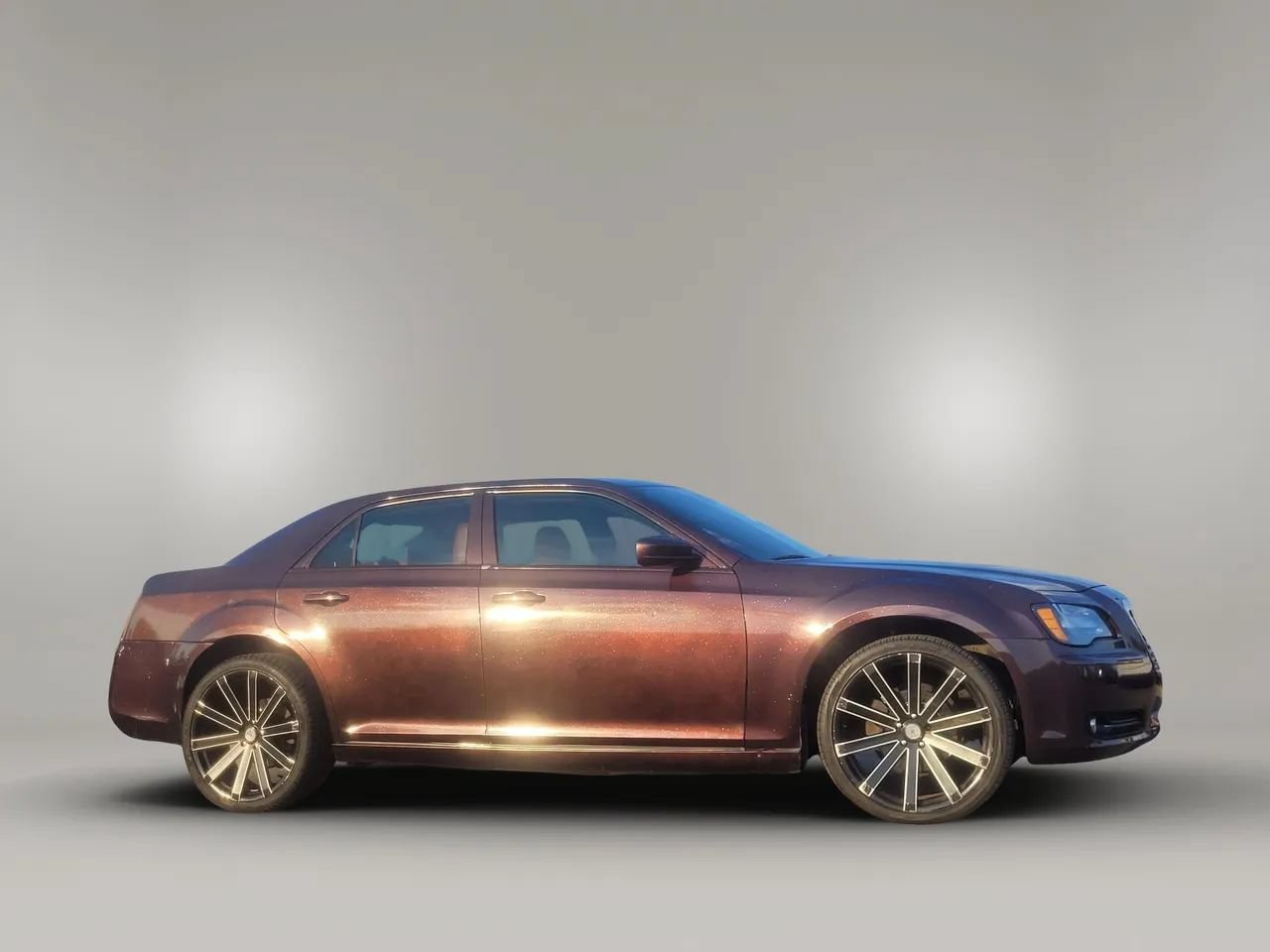 Used 2013 Chrysler 300 S RWD image 25
