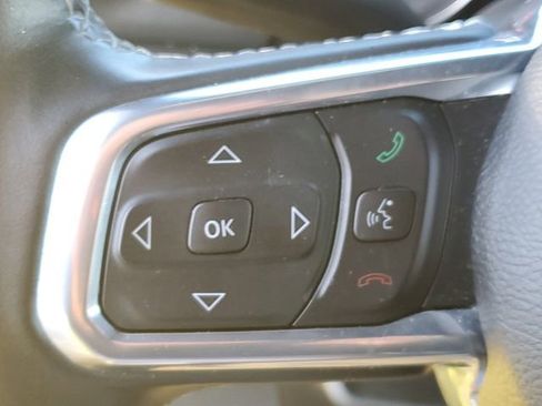 Used 2023 Jeep Wrangler Unlimited Sahara w/ Cold Weather Group image 19