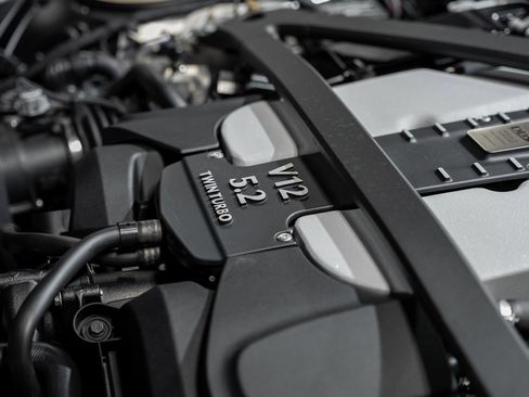 Used 2019 Aston Martin DBS Superleggera image 65