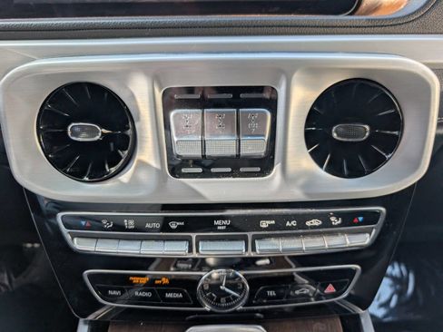 Used 2022 Mercedes-Benz G 550 image 21