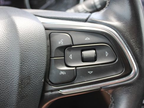 Used 2020 Buick Encore GX Select w/ Sport Touring Package FWD image 34