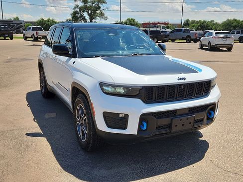 Used 2022 Jeep Grand Cherokee Trailhawk image 6