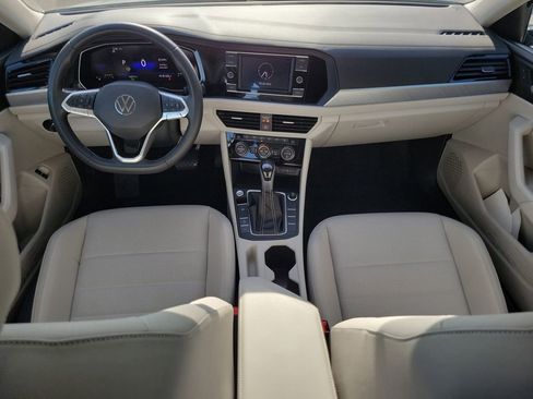 Certified 2024 Volkswagen Jetta SE FWD image 11