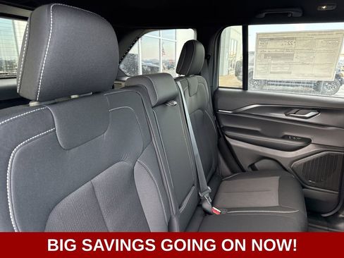 New 2025 Jeep Grand Cherokee Laredo image 42