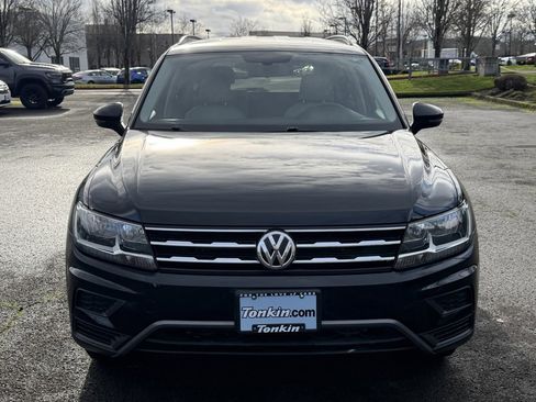 Used 2021 Volkswagen Tiguan SE image 3