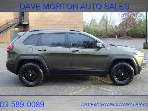 Used 2014 Jeep Cherokee Trailhawk w/ Cold Weather Group image 5