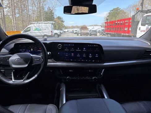 Used 2025 Chevrolet Tahoe RST w/ Comfort Package image 10