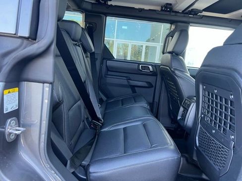 New 2025 Ford Bronco Badlands AWD/4WD image 7