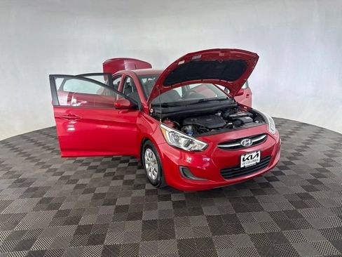 Used 2015 Hyundai Accent GLS FWD image 14