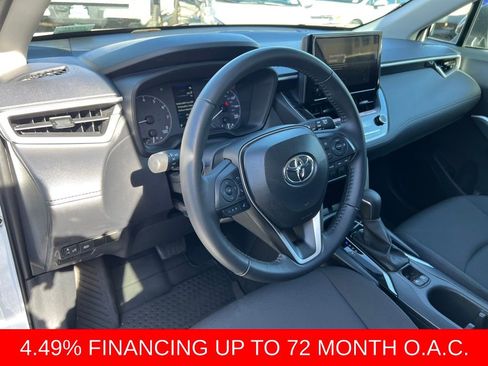 Certified 2025 Toyota Corolla Cross LE image 12