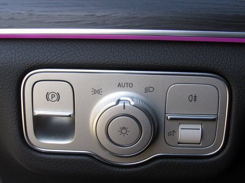 New 2026 Mercedes-Benz GLS 450 4MATIC image 38