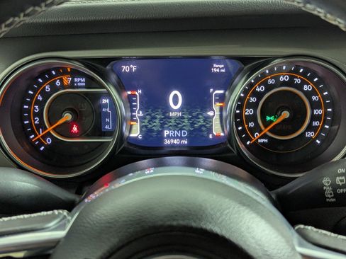 Used 2022 Jeep Wrangler Unlimited Sahara w/ LED Lighting Group image 24