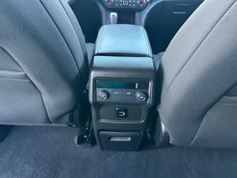 Used 2018 GMC Acadia SLE FWD image 25