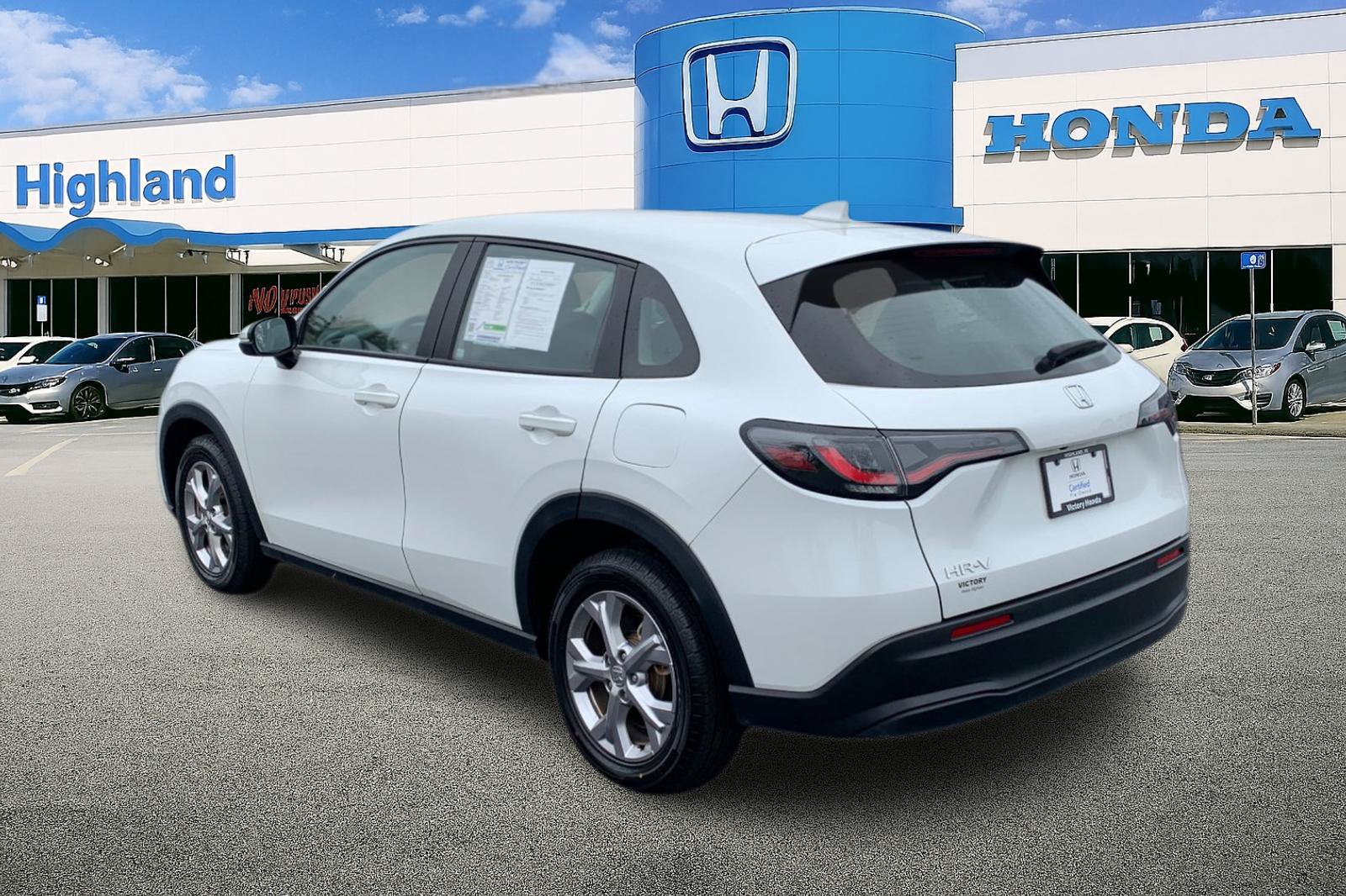 Certified 2024 Honda HR-V LX image 3