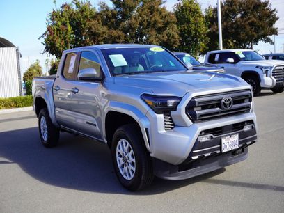 Used 2025 Toyota Tacoma SR5