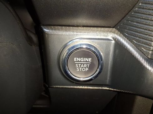 Used 2024 Ford F150 Lariat w/ Equipment Group 502A High AWD/4WD image 32