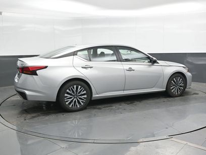 Used 2024 Nissan Altima 2.5 SV