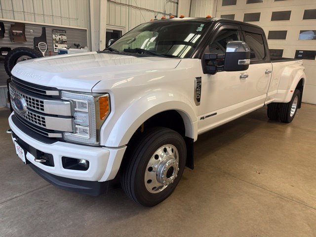 Used 2017 Ford F450 Platinum w/ Platinum Ultimate Package AWD/4WD image 2