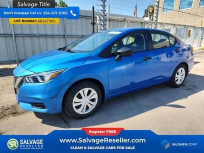 Used 2022 Nissan Versa S w/ Trunk Package