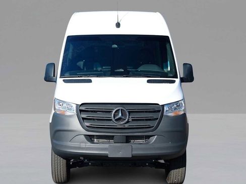 New 2025 Mercedes-Benz Sprinter 2500 image 2