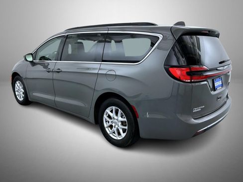Certified 2022 Chrysler Pacifica Touring-L FWD image 7