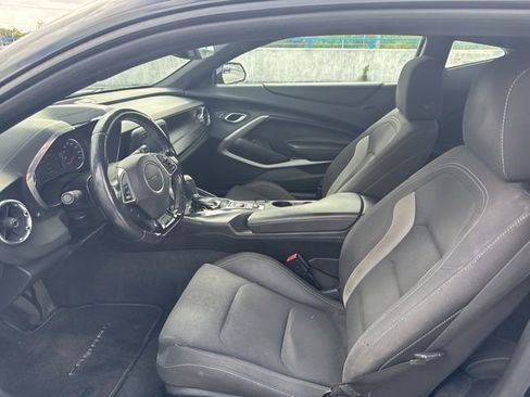 Used 2018 Chevrolet Camaro LT image 8
