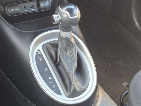 Used 2015 Kia Soul image 22