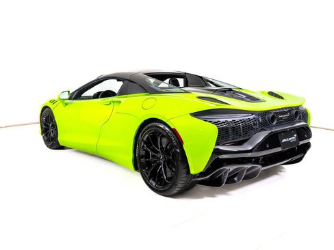 New 2026 McLaren Artura Spider RWD image 4