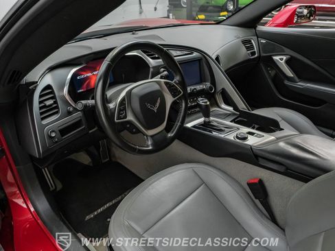 Used 2015 Chevrolet Corvette Stingray Coupe RWD image 4