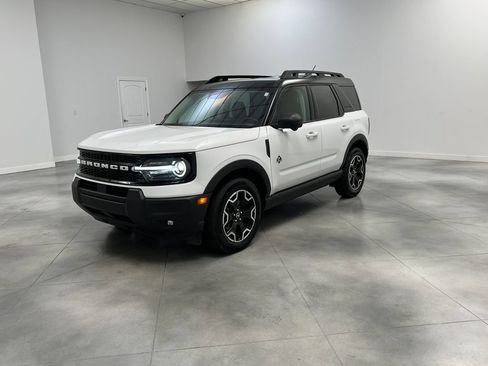 Used 2025 Ford Bronco Sport Outer Banks w/ Outer Banks Tech Package+ AWD/4WD image 4