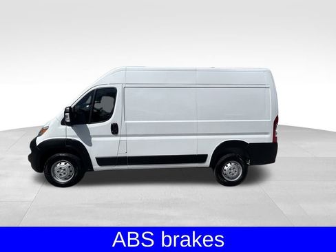 Used 2023 RAM ProMaster 2500 w/ Convenience Group image 8