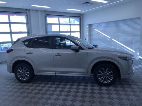 Used 2025 MAZDA CX-5 AWD 2.5 S w/ Select Package image 36