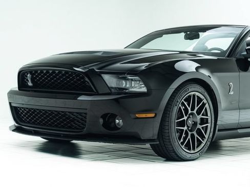 Used 2011 Ford Mustang Shelby GT500 w/ SVT Performance Pkg RWD image 11