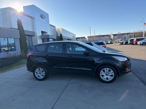 Used 2015 Ford Escape S image 16