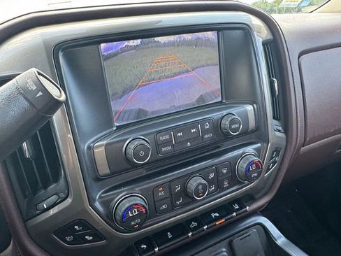 Used 2014 Chevrolet Silverado 1500 High Country w/ High Country Premium Package AWD/4WD image 9