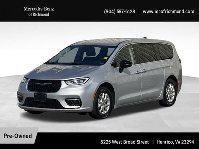 Used 2024 Chrysler Pacifica Limited