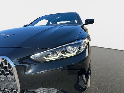 Used 2023 BMW 430i xDrive Coupe w/ Premium Package image 9