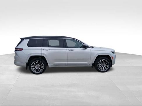 New 2026 Jeep Grand Cherokee L Summit w/ Advanced Protech Group IV AWD/4WD image 6