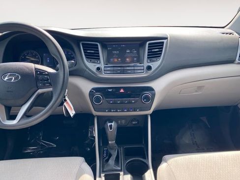 Used 2018 Hyundai Tucson SEL FWD image 11