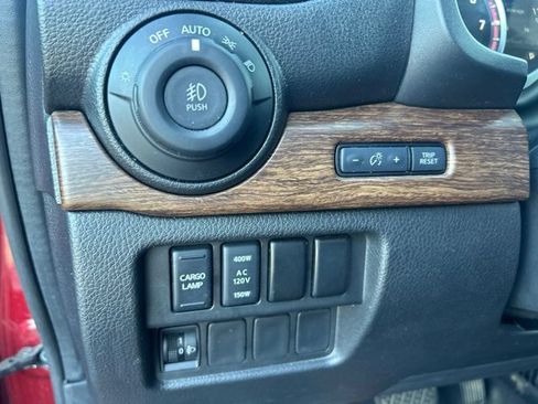 Used 2021 Nissan Titan Platinum Reserve w/ Moonroof Package AWD/4WD image 15