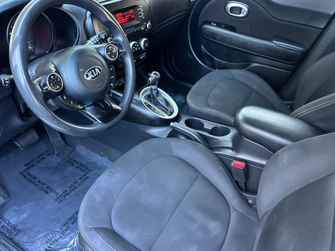 Used 2016 Kia Soul FWD image 10