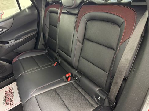 Used 2025 Chevrolet Equinox RS w/ Safety and Technology Package AWD/4WD image 37