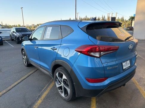 Used 2016 Hyundai Tucson Limited w/ Option Group 03 AWD/4WD image 2
