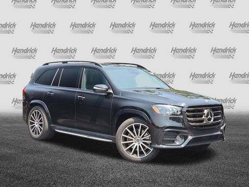 Used 2026 Mercedes-Benz GLS 450 4MATIC image 2