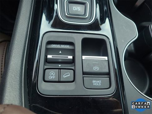 Used 2025 Honda Pilot Elite image 30