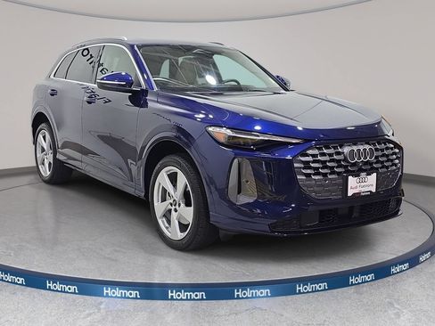Used 2025 Audi Q5 Premium Plus w/ Premium Plus AWD/4WD image 4