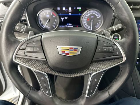 Used 2024 Cadillac XT5 Sportv w/ Technology Package AWD/4WD image 23