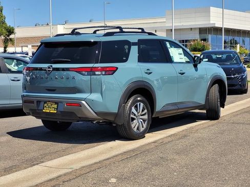 New 2026 Nissan Pathfinder SL w/ Cargo Package AWD/4WD image 5