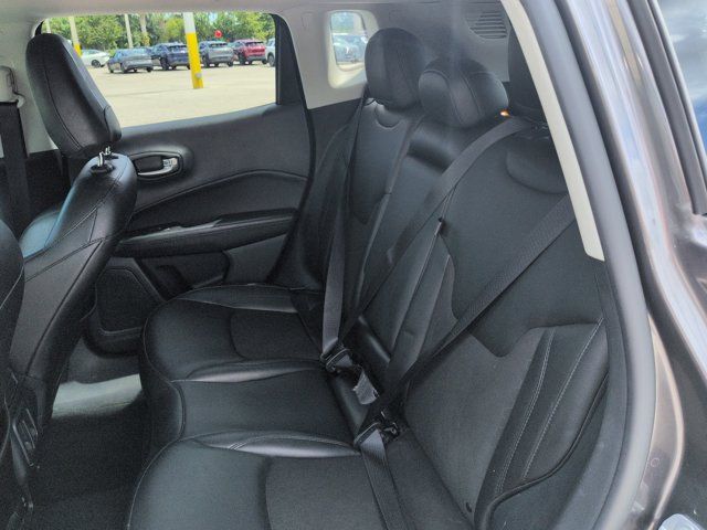 Used 2021 Jeep Compass Latitude AWD/4WD image 15